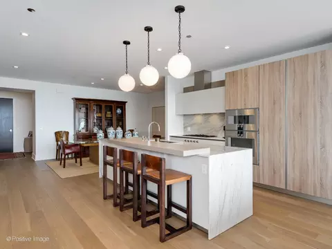 Kitchen - 363 E Wacker Dr #4203, Chicago, IL 60601 photo 3 of 5
