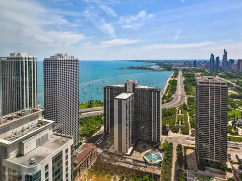 View/Area - 363 E Wacker Dr #4203, Chicago, IL 60601 photo 2 of 3