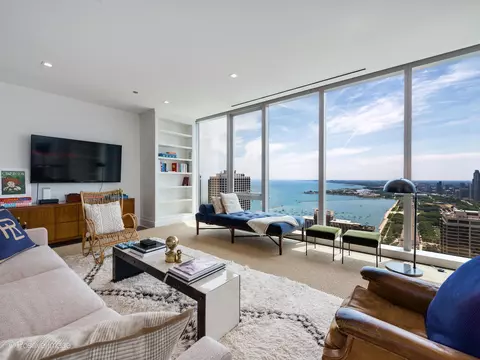 Living - 363 E Wacker Dr #4203, Chicago, IL 60601 photo 1 of 3