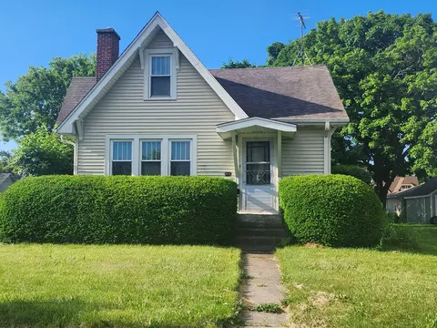 1413 W Monroe St, Waukegan, IL 60085