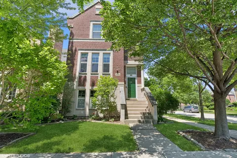 2550 W Lake Ave, Glenview, IL 60026