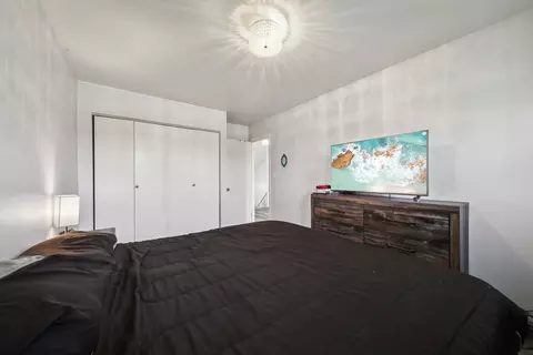 Bedroom - 8801 Robin Dr #B, Des Plaines, IL 60016 photo 2 of 2