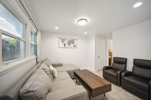 Living - 8801 Robin Dr #B, Des Plaines, IL 60016 photo 2 of 3