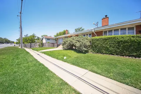 Other - 8801 Robin Dr #B, Des Plaines, IL 60016 photo 6 of 11