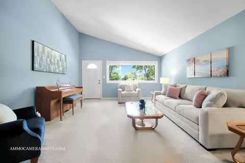 628 Ranch Rd, Wheaton, IL 60187 photo 5