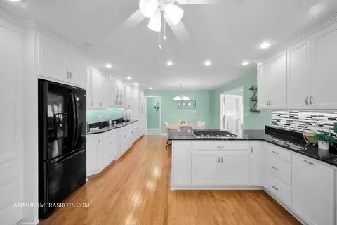 628 Ranch Rd, Wheaton, IL 60187 photo 10