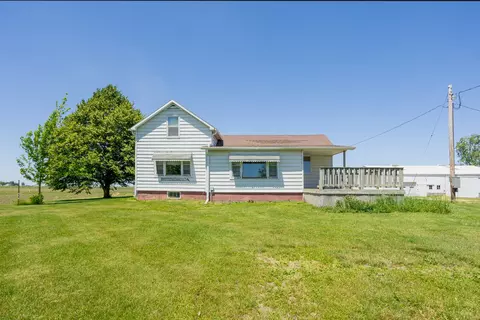 670 E 2300 North Rd, Danforth, IL 60930