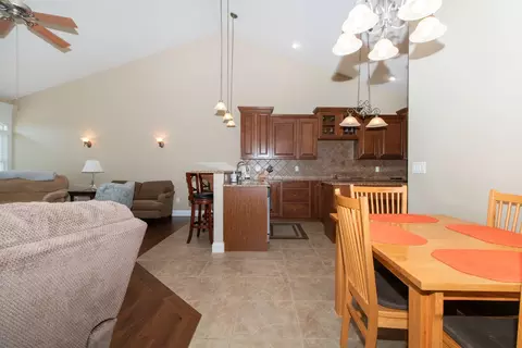 1902 Sinclair Ct, Bloomington, IL 61704 photo 6