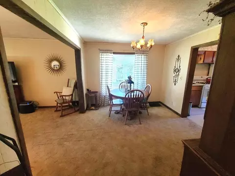 519 Assembly Pl, Dixon, IL 61021 photo 8