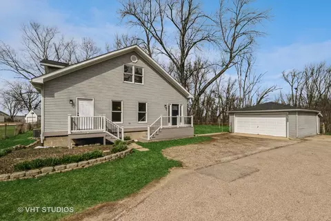 39240 N Willow Ln, Antioch, IL 60002