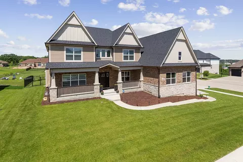 12763 Rosa Ln, Lemont, IL 60439