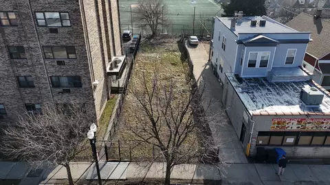 2123 W Devon Ave, Chicago, IL 60659