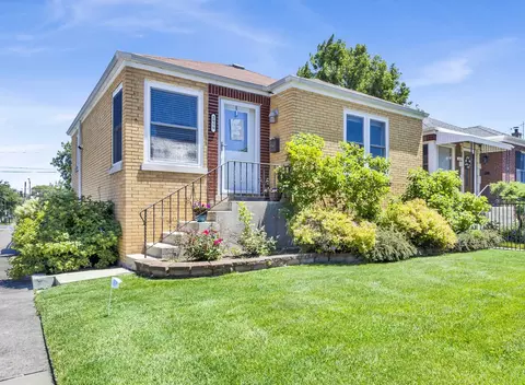 2959 N Nagle Ave, Chicago, IL 60634