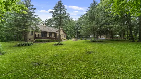 10289 Flory Rd, Lanark, IL 61046