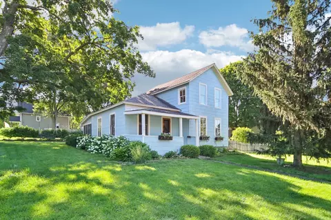 804 S 6th Ave, Saint Charles, IL 60174