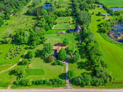 13608 Il Rt 176, Woodstock, IL 60098