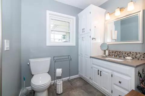 Bath - 106 Veronica Way, Normal, IL 61761 photo 4 of 4