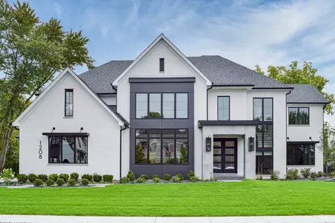 15 W601 Grant St, Burr Ridge, IL 60527