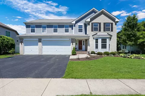 32 Highland Rd, Grayslake, IL 60030