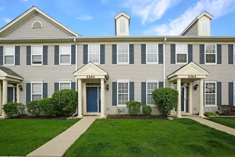 2260 Georgetown Cir #2260, Aurora, IL 60503