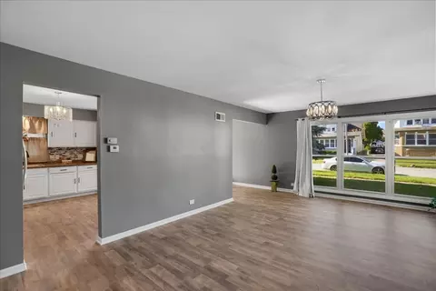 Living - 295 E 148th Pl, Harvey, IL 60426 photo 4 of 5