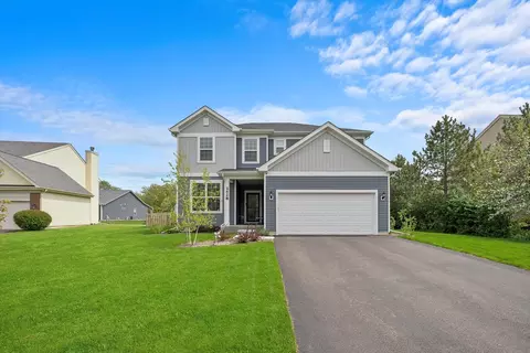 2428 Fen View Cir, Island Lake, IL 60042