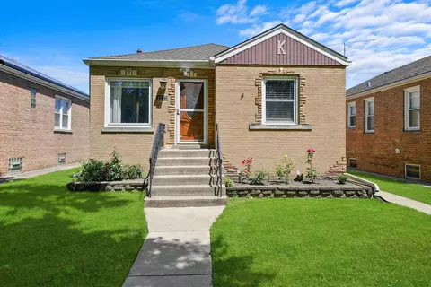 2513 N 74th Ct, Elmwood Park, IL 60707
