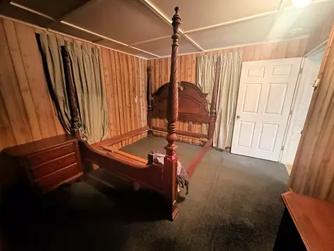 Bedroom - 1141 1st Ave, Ottawa, IL 61350 photo 1 of 3