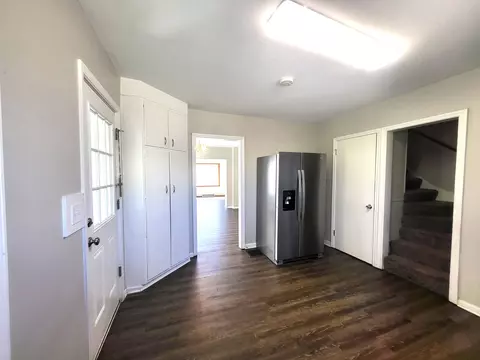 Entry Way - 705 Peck Pl, Elgin, IL 60120 photo 1 of 3