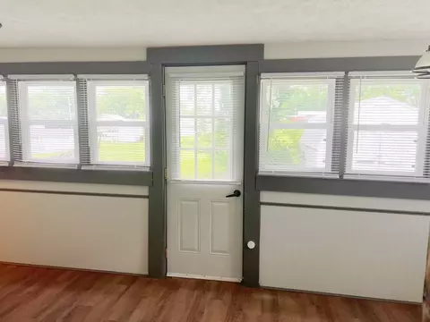 34 W Walnut St, Albion, IL 62806 photo 24