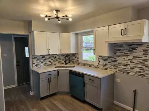 14517 Murray Ave, Dolton, IL 60419 photo 2