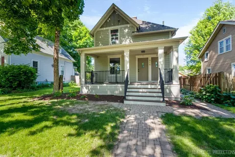 919 S 2nd St, Saint Charles, IL 60174