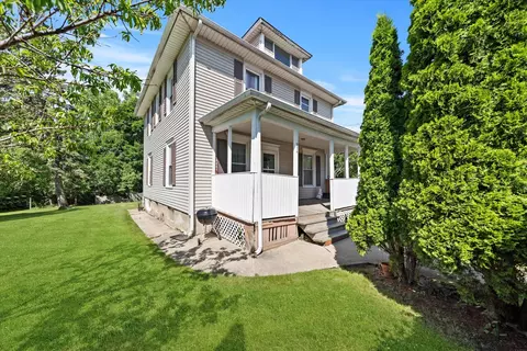 Exterior - 274 N Jackson St, Elgin, IL 60123 photo 2 of 5