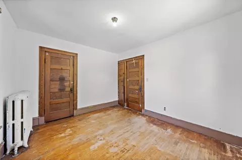 Bedroom - 274 N Jackson St, Elgin, IL 60123 photo 4 of 8