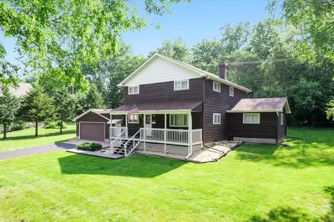 192 N Adams St, Oswego, IL 60543