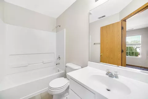 1462 Millbrook Dr, Algonquin, IL 60102 photo 13