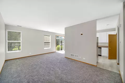 1462 Millbrook Dr, Algonquin, IL 60102 photo 7