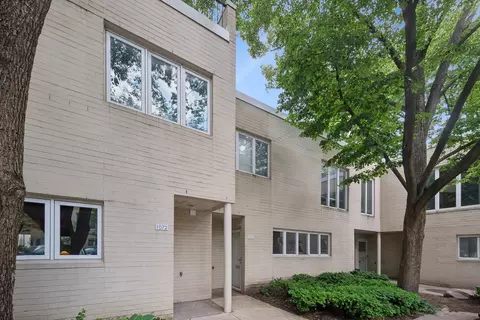 1072 S Plymouth Ct #405, Chicago, IL 60605