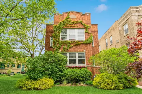 1037 Hull Ter, Evanston, IL 60202