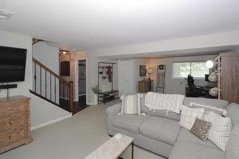 Living - 1990 Nottingham Ln, Wheaton, IL 60189 photo 4 of 4