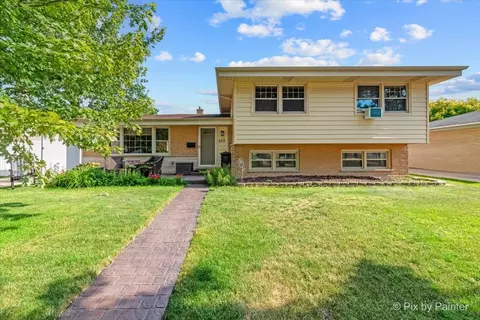 550 Arlene Dr, Wood Dale, IL 60191