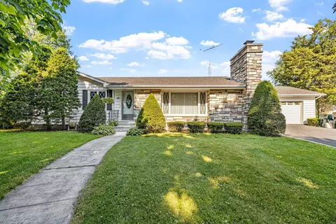 250 S De Witt Pl, Coal City, IL 60416