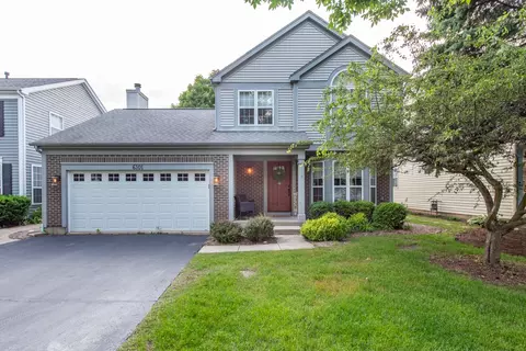 6101 Golfview Dr, Gurnee, IL 60031