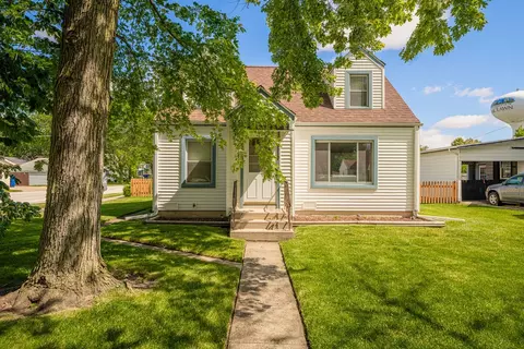 6950 W 96th St, Oak Lawn, IL 60453