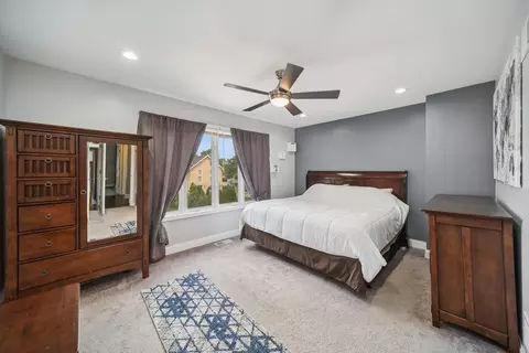 Bedroom - Undisclosed, Chicago, IL 60643 photo 1 of 2