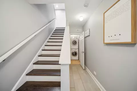 Entry Way - Undisclosed, Chicago, IL 60643 photo 2 of 2