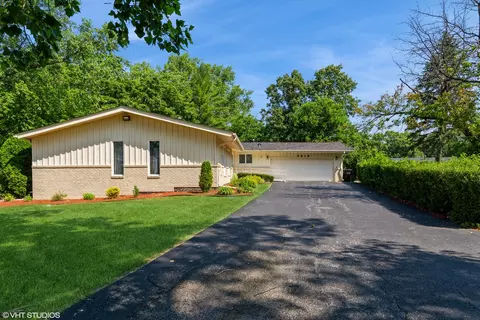 2915 Chelsea Cir, Olympia Fields, IL 60461