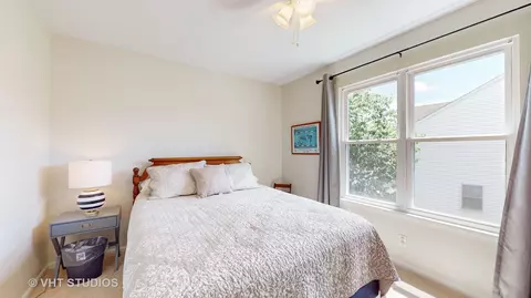 Bedroom - 683 Paddock Ln, Batavia, IL 60510 photo 2 of 3