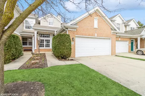 2518 Camberley Cir, Westchester, IL 60154