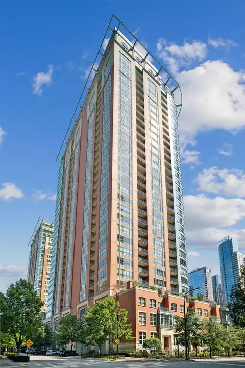 415 E North Water St #1007, Chicago, IL 60611